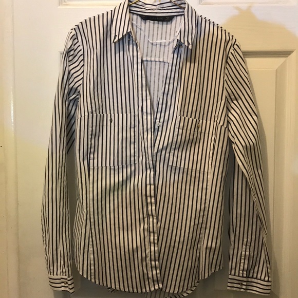 ❗️LAST CHANCE Zara striped button shirt - Picture 1 of 4